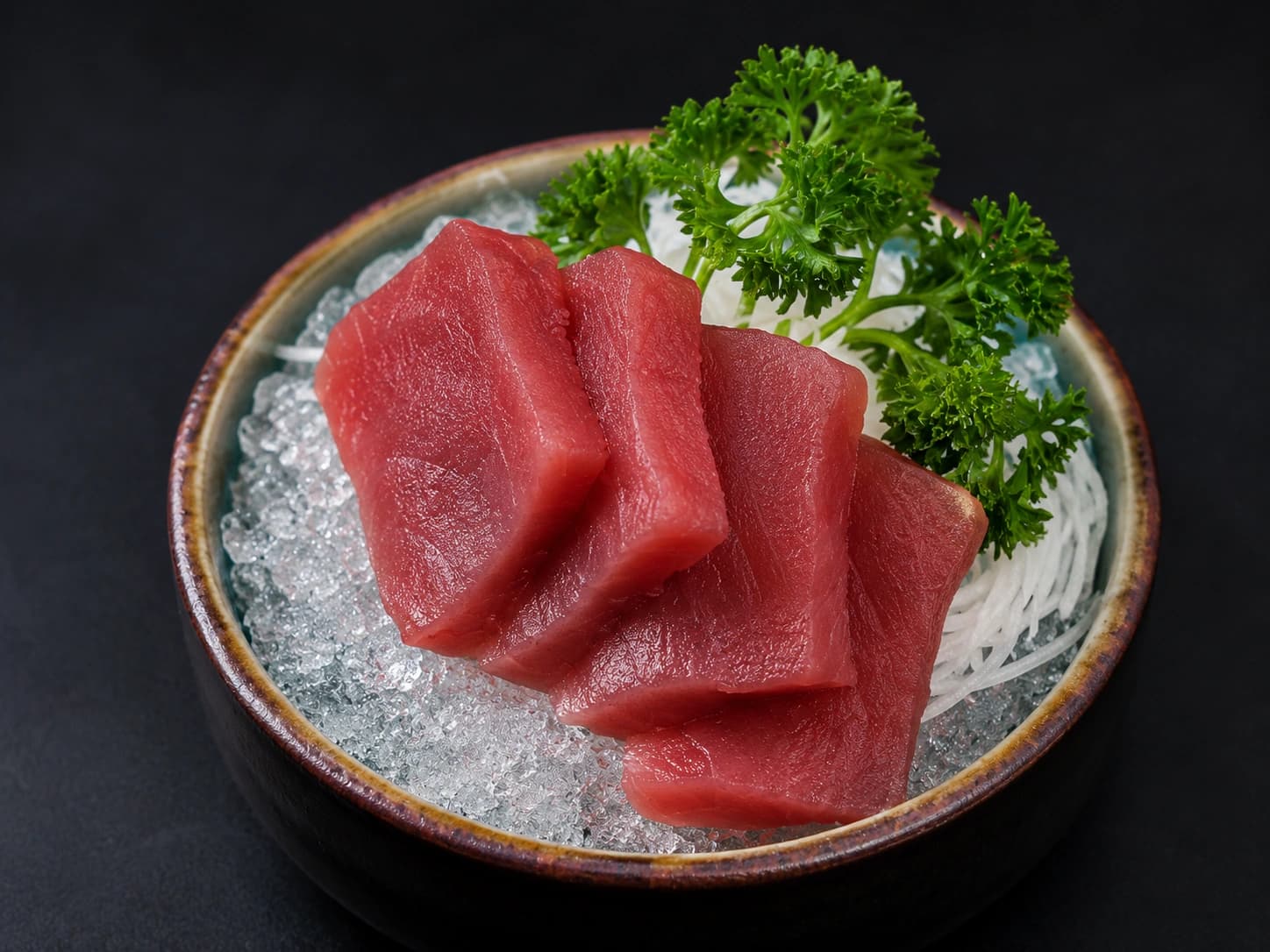 Fatias de sashimi de atum