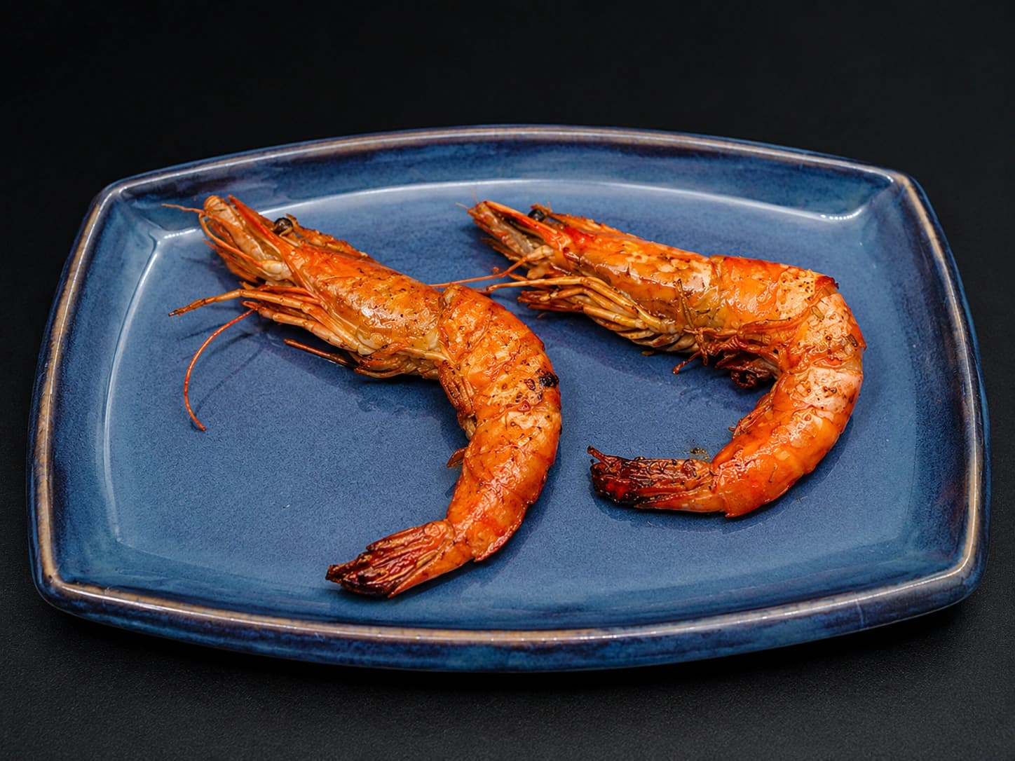 Camarões grelhados em estilo teppanyaki